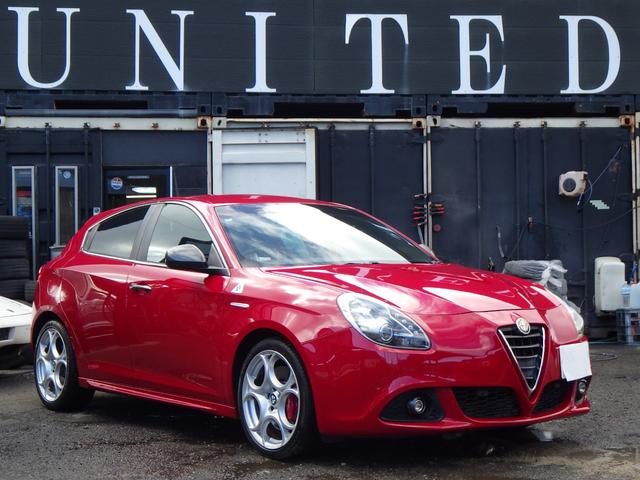 ジュリエッタ クアドリフォリオ　ヴェルデ　タイミングベルト交換済　禁煙車　ナビ地デジ　バックカメラ　コーナーセンサー　ハーフレザー　シートヒーター　ドライブレコーダー　純正アルミホイール　キセノンライト　安心ロング保証（2枚目）