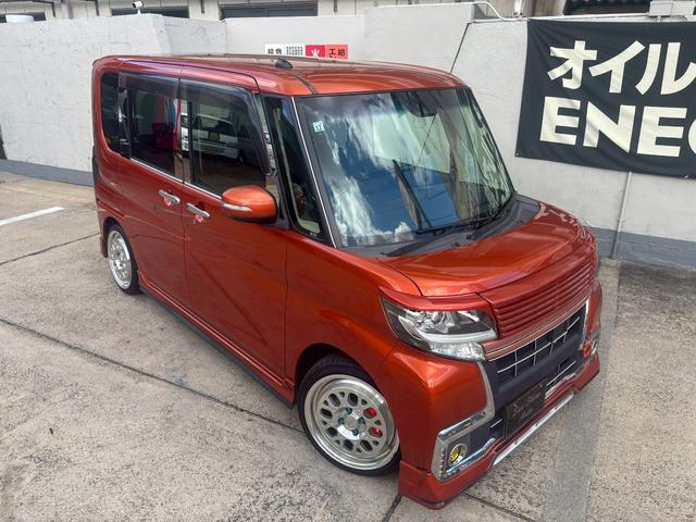タント カスタムＲＳ　トップエディションＳＡＩＩ　純正８インチナビ　バックカメラ　エアロ　ダウンサス　１６インチアルミ　スモークテール　両側パワースライドドア（10枚目）