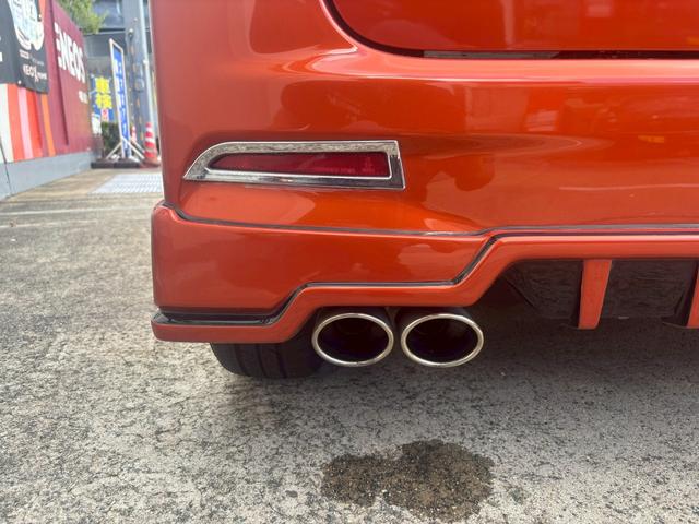 タント カスタムＲＳ　トップエディションＳＡＩＩ　純正８インチナビ　バックカメラ　エアロ　ダウンサス　１６インチアルミ　スモークテール　両側パワースライドドア（20枚目）