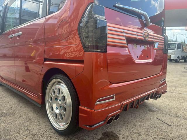 タント カスタムＲＳ　トップエディションＳＡＩＩ　純正８インチナビ　バックカメラ　エアロ　ダウンサス　１６インチアルミ　スモークテール　両側パワースライドドア（22枚目）