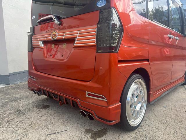 タント カスタムＲＳ　トップエディションＳＡＩＩ　純正８インチナビ　バックカメラ　エアロ　ダウンサス　１６インチアルミ　スモークテール　両側パワースライドドア（23枚目）
