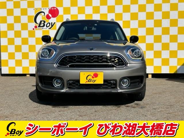 ＭＩＮＩ クーパーＳ　Ｅ　クロスオーバー　オール４　クーパーＳ　Ｅ　クロスオーバー　オール４（５名）パワーバックドア　禁煙車　純正ナビ　バックカメラ　ルーフレール　プラグインＨＶ　インテリジェントセーフティ　４ＷＤ　ミラー型ＥＴＣ（3枚目）