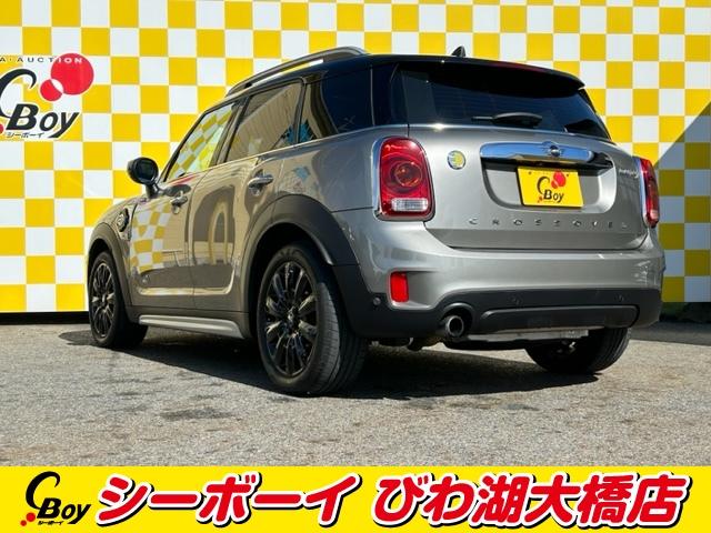 ＭＩＮＩ クーパーＳ　Ｅ　クロスオーバー　オール４　クーパーＳ　Ｅ　クロスオーバー　オール４（５名）パワーバックドア　禁煙車　純正ナビ　バックカメラ　ルーフレール　プラグインＨＶ　インテリジェントセーフティ　４ＷＤ　ミラー型ＥＴＣ（5枚目）