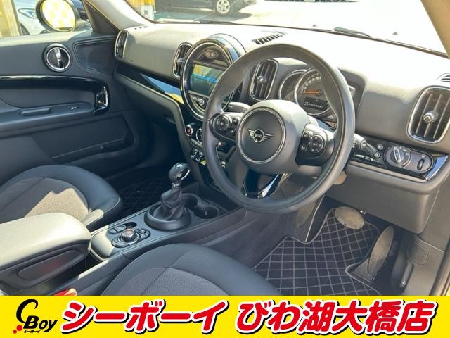 ＭＩＮＩ クーパーＳ　Ｅ　クロスオーバー　オール４　クーパーＳ　Ｅ　クロスオーバー　オール４（５名）パワーバックドア　禁煙車　純正ナビ　バックカメラ　ルーフレール　プラグインＨＶ　インテリジェントセーフティ　４ＷＤ　ミラー型ＥＴＣ（15枚目）