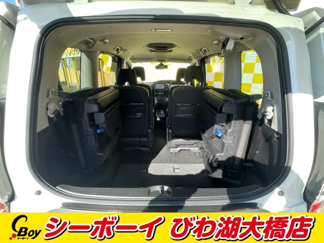 セレナ ｅ－パワー　ハイウェイスターＶ　純正１０インチナビ　純正１１インチ後席モニター　セーフティパックＡ　両側パワスラ　アラウンドビューモニター　デジタルインナーミラー　プロパイロット　純正ドラレコ　ＬＥＤヘッド　禁煙車　ワンオーナー（19枚目）