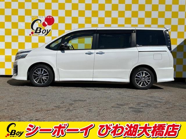 ヴォクシー ＺＳ　煌　純正１０インチナビ　純正１１インチフリップダウンモニター　バックカメラ　セーフティセンス　ビルトインＥＴＣ　ドラレコ　ワンオーナー　禁煙車（4枚目）