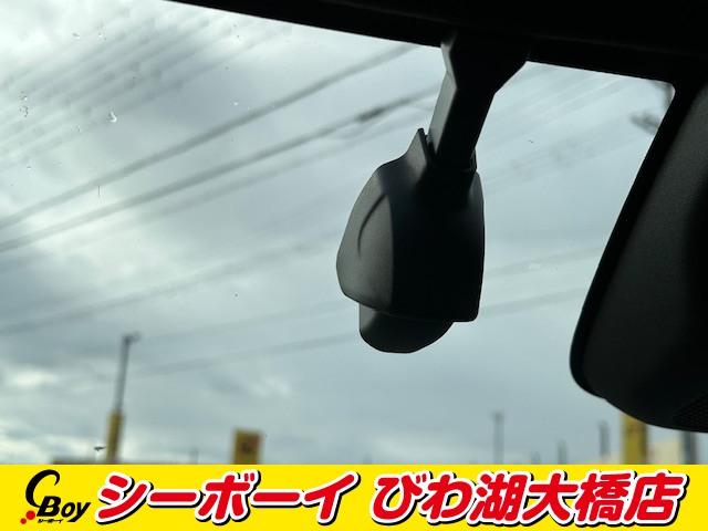 ヴェゼル ｅ：ＨＥＶ　ＰＬａＹ　パノラマルーフ　ハンズフリーパワーバックドア　ワンオーナー　ホンダコネクトディスプレイ　フルセグＴＶ　バックカメラ　ホンダセンシング　レーダークルーズ　ＢＳＭ　ハーフレザーシート　ＥＴＣ（13枚目）