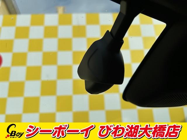 ヴェゼル ｅ：ＨＥＶ　ＰＬａＹ　パノラマルーフ　ハンズフリーパワーバックドア　ワンオーナー　ホンダコネクトディスプレイ　フルセグＴＶ　バックカメラ　ホンダセンシング　レーダークルーズ　ＢＳＭ　ハーフレザーシート　ＥＴＣ（16枚目）