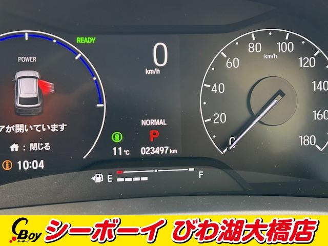 ヴェゼル ｅ：ＨＥＶ　ＰＬａＹ　パノラマルーフ　ハンズフリーパワーバックドア　ワンオーナー　ホンダコネクトディスプレイ　フルセグＴＶ　バックカメラ　ホンダセンシング　レーダークルーズ　ＢＳＭ　ハーフレザーシート　ＥＴＣ（20枚目）