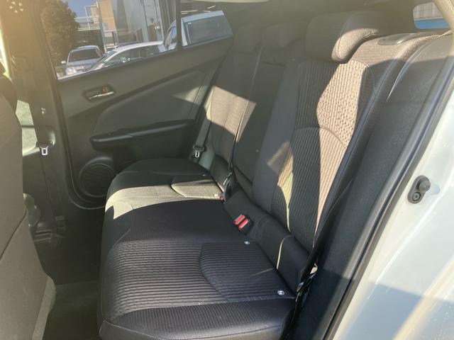 プリウス Ｓ　Ｓ　サンルーフ　エアロ　テイン車高調　１９インチアルミ　純正ナビ　　フルセグ　バックカメラ　社外ステアリング　クルーズコントロール　リアフイルム　Ｂｌｕｅｔｏｏｔｈ（29枚目）