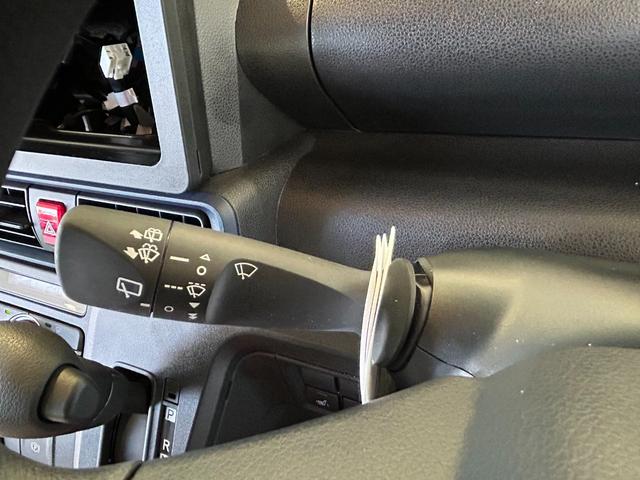 タント Ｘ　バックカメラ対応　片側電動スライドドア　電動パーキング　コ－ナ－センサ－　衝突被害軽減ブレーキ　アイドリングストップ機能　プッシュボタンスタ－ト　シ－トヒ－タ－　ＬＥＤヘッドライト（11枚目）