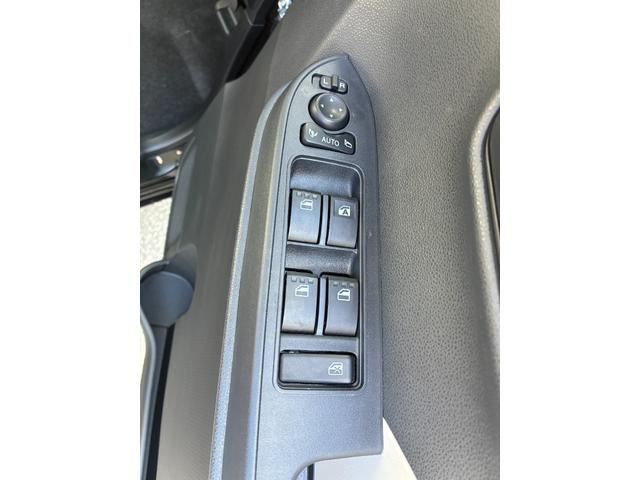 タント X オートエアコン フロントシートヒーター プッシュボタンスタート アイドリングストップ 左パワースライドドア 電動パーキングブレーキ LEDヘッドランプ オーディオ穴 バックカメラ対応(12枚目)