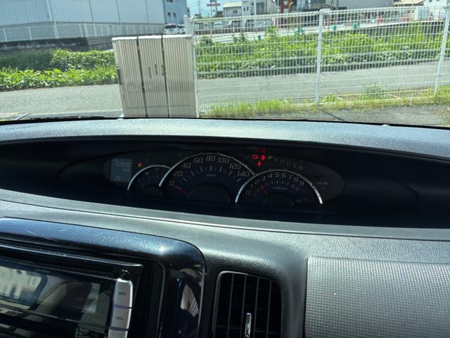 タント カスタムＸ　電動格納式ミラー　オートエアコン　アルミホイール　キーフリーシステム　助手席側パワースライドドア（7枚目）