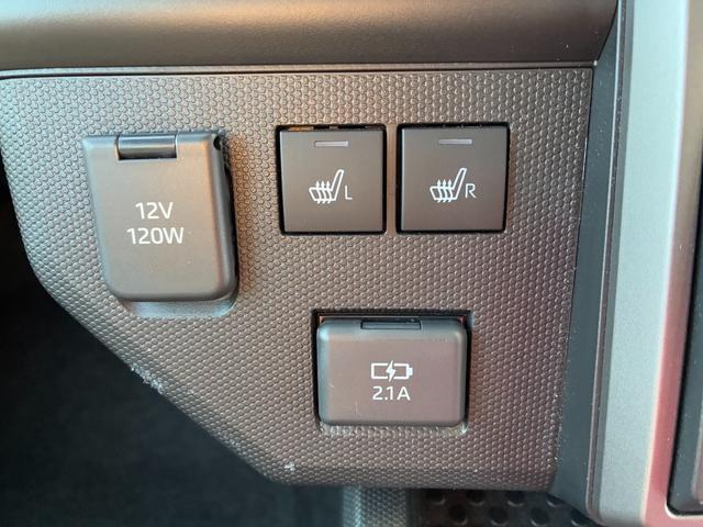 タフト Ｇ　ダーククロムベンチャー　電動パーキング　ＬＥＤヘッドランプ　アイドリングストップ　プッシュボタンスタート　前席シートヒーター　コーナーセンサー　電動格納式ミラー　オートエアコン　キーフリーシステム　オーディオ穴（5枚目）