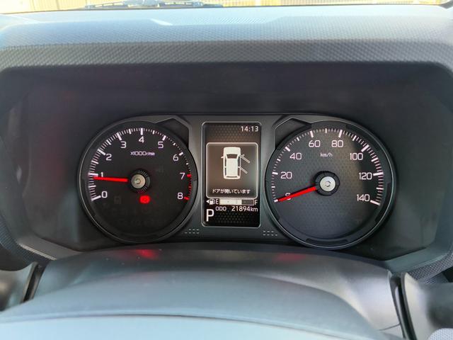 タフト Ｇ　ダーククロムベンチャー　電動パーキング　ＬＥＤヘッドランプ　アイドリングストップ　プッシュボタンスタート　前席シートヒーター　コーナーセンサー　電動格納式ミラー　オートエアコン　キーフリーシステム　オーディオ穴（11枚目）