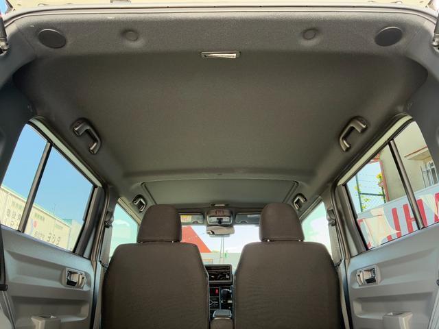 タフト Ｇ　ダーククロムベンチャー　電動パーキング　ＬＥＤヘッドランプ　アイドリングストップ　プッシュボタンスタート　前席シートヒーター　コーナーセンサー　電動格納式ミラー　オートエアコン　キーフリーシステム　オーディオ穴（21枚目）