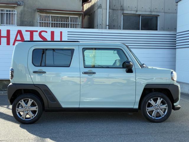 タフト Ｇ　ダーククロムベンチャー　電動パーキング　ＬＥＤヘッドランプ　アイドリングストップ　プッシュボタンスタート　前席シートヒーター　コーナーセンサー　電動格納式ミラー　オートエアコン　キーフリーシステム　オーディオ穴（30枚目）