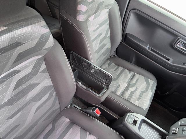 タフト Ｇターボ　ダーククロムベンチャー　ナビゲーション　ドライブレコーダー　ＥＴＣ　バックカメラ　ＬＥＤヘッドランプ　電動パーキング　電動格納式ミラー　オートエアコン　前席シートヒーター（19枚目）