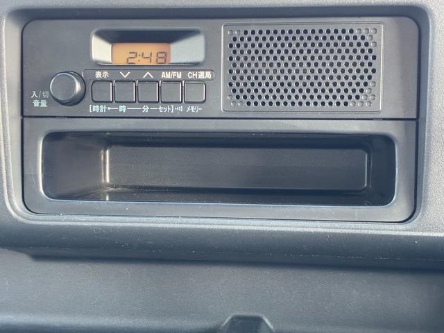 ハイゼットトラック スタンダード マニュアルエアコン パワーステアリング AM/FMチューナー 運転席エアバッグ(2枚目)