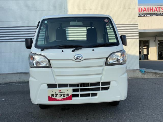 ハイゼットトラック スタンダード マニュアルエアコン パワーステアリング AM/FMチューナー 運転席エアバッグ(6枚目)