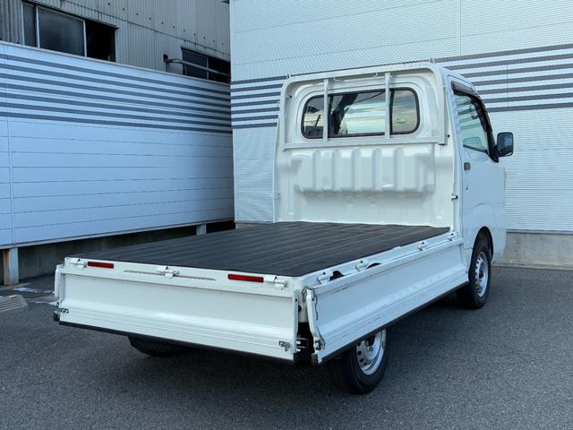 ハイゼットトラック スタンダード マニュアルエアコン パワーステアリング AM/FMチューナー 運転席エアバッグ(14枚目)