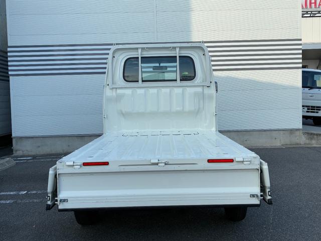 ハイゼットトラック スタンダード マニュアルエアコン パワーステアリング AM/FMチューナー 運転席エアバッグ(19枚目)