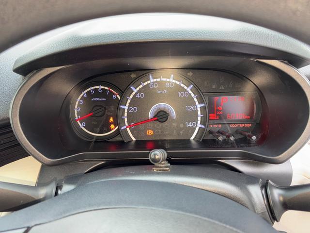 ムーヴ L SAIII オーディオ穴 アイドリングストップ 電動格納式ミラー 運転席シートヒーター マニュアルエアコン キーレスエントリー(8枚目)