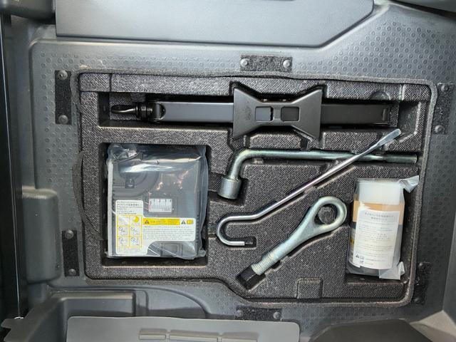 お手入れはラクに、輝きはキレイなままに。愛車の美しい輝きを守る「ボディコーティング」を各種ご用意しております。