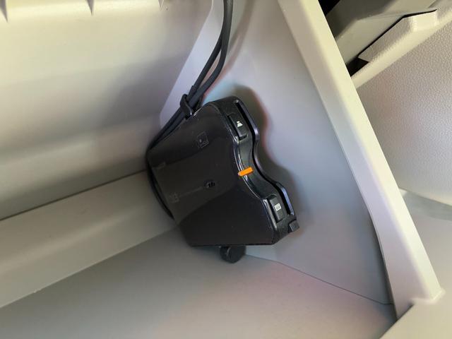 タント Ｘ　ＳＡ　ナビゲーション　バックカメラ　ＥＴＣ　電動格納式ミラー　助手席側パワースライドドア　アイドリングストップ　プッシュボタンスタート　　オートエアコン　チルトステアリング　シートリフター（6枚目）