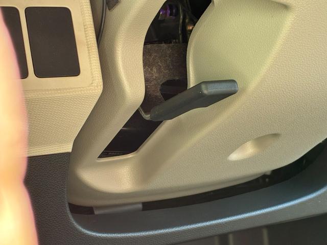 ムーヴキャンバス Ｇメイクアップ　ＳＡＩＩ　ナビゲーション　バックカメラ　ＥＴＣ　ＬＥＤヘッドランプ　プッシュボタンスタート　アイドリングストップ　両側パワースライドドア　オートエアコン　電動格納式ミラー（10枚目）