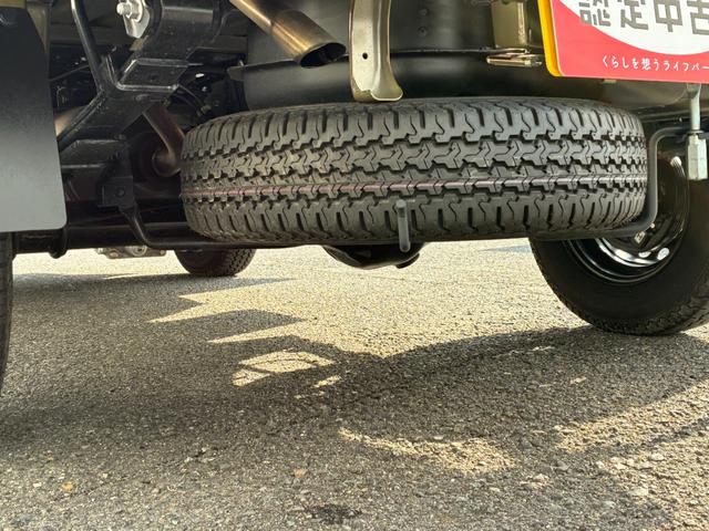 ハイゼットトラック ジャンボエクストラ　９インチスマホ連携ディスプレイオーディオ　バックカメラ　視界補助パック　ＬＥＤヘッドランプ　コーナーセンサー　プッシュボタンスタート　アイドリングストップ　キーフリーシステム　荷台灯　電動格納式ミラー（52枚目）