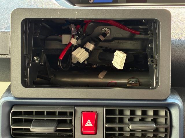 タント Ｘ　オーディオ穴　ＬＥＤヘッドランプ　電動パーキング　前席シートヒーター　コーナーセンサー　アイドリングストップ　プッシュボタンスタート　オートエアコン　電動格納式ミラー（5枚目）