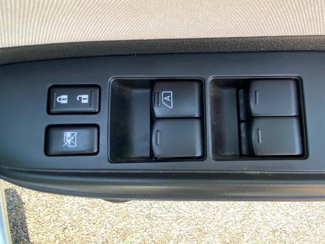 日産 ノート 6枚目