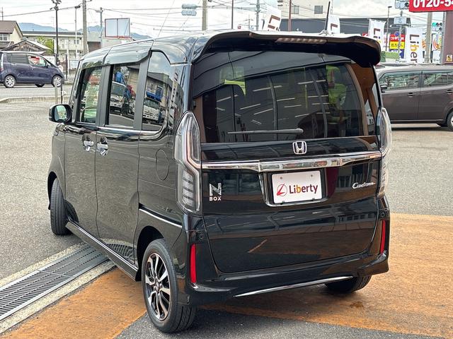 ホンダ Ｎ－ＢＯＸカスタム 17枚目