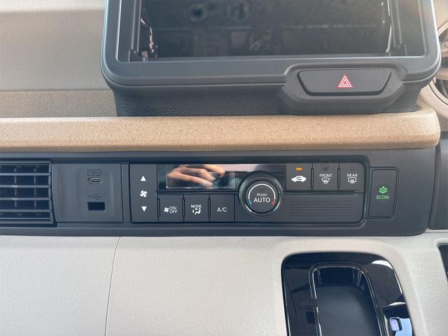 ホンダ N-BOX 8枚目
