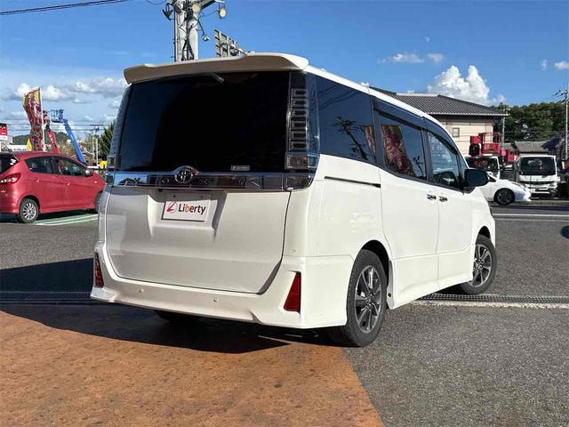 ヴォクシー ＺＳ　煌ＩＩ　ドライブレコーダー　バックカメラ　ＴＶ　クリアランスソナー　オートクルーズコントロール　レーンアシスト　衝突被害軽減システム　両側電動スライドドア　オートマチックハイビーム　オートライト（18枚目）