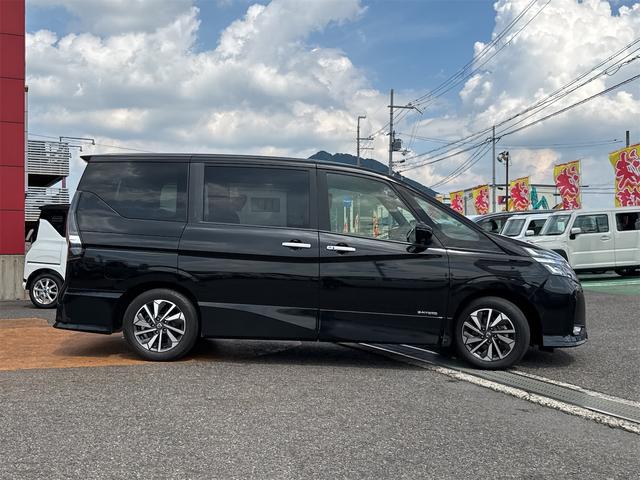 セレナ ハイウェイスターＶ　ＥＴＣ　純正１０インチナビ　ＴＶ　クリアランスソナー　オートクルーズコントロール　衝突被害軽減システム　両側電動スライドドア　オートライト　ＬＥＤヘッドランプ　スマートキー　アイドリングストップ（17枚目）