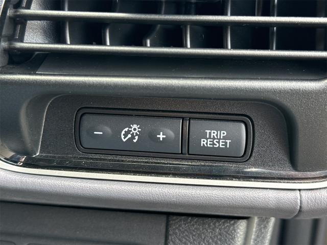 セレナ ハイウェイスターＶ　ＥＴＣ　純正１０インチナビ　ＴＶ　クリアランスソナー　オートクルーズコントロール　衝突被害軽減システム　両側電動スライドドア　オートライト　ＬＥＤヘッドランプ　スマートキー　アイドリングストップ（30枚目）