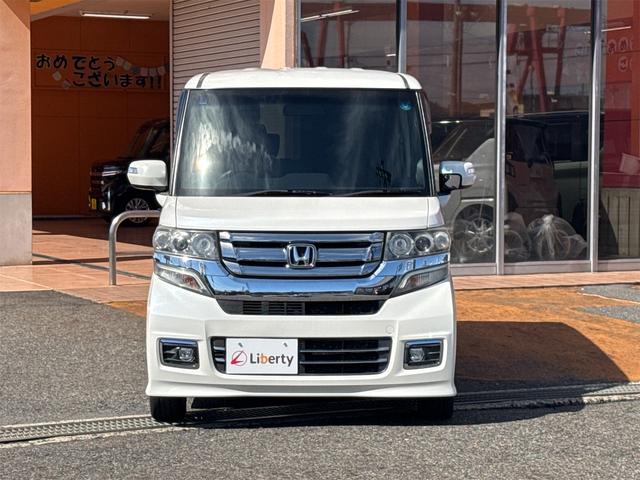 Ｎ－ＢＯＸカスタム Ｇ　ＳＳパッケージ　ＥＴＣ　バックカメラ　両側スライド・片側電動　ナビ　ＴＶ　オートライト　スマートキー　アイドリングストップ　電動格納ミラー　シートヒーター　ＣＶＴ　ＥＳＣ　ＣＤ　ＵＳＢ　Ｂｌｕｅｔｏｏｔｈ（15枚目）
