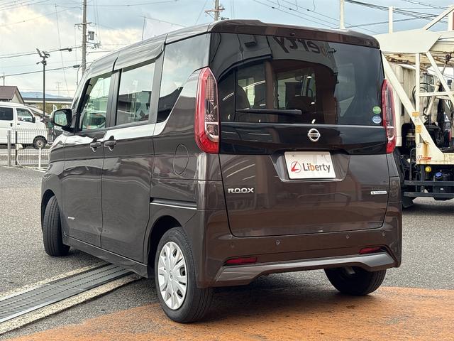 ルークス Ｘ　ＥＴＣ　全周囲カメラ　両側スライド・片側電動　ナビ　ＴＶ　クリアランスソナー　オートライト　スマートキー　アイドリングストップ　電動格納ミラー　ベンチシート　ＣＶＴ　ＡＢＳ（20枚目）