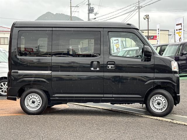 ハイゼットカーゴ ＤＸ　ＣＶＴ　衝突被害軽減システム　クリアランスソナー　両側スライドドア　スマートキー　アイドリングストップ　電動格納ミラー　ＥＳＣ　エアコン　パワーステアリング（17枚目）