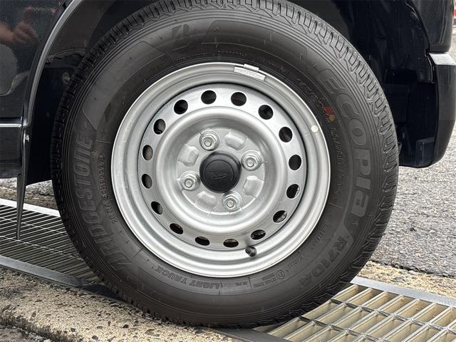 ハイゼットカーゴ ＤＸ　ＣＶＴ　衝突被害軽減システム　クリアランスソナー　両側スライドドア　スマートキー　アイドリングストップ　電動格納ミラー　ＥＳＣ　エアコン　パワーステアリング（23枚目）