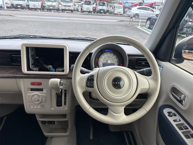 アルトラパン モード　バックカメラ　クリアランスソナー　レーンアシスト　衝突被害軽減システム　オートライト　スマートキー　アイドリングストップ　電動格納ミラー　シートヒーター　ベンチシート　ＣＶＴ（5枚目）