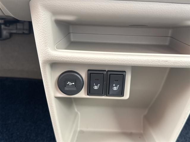 アルトラパン モード　バックカメラ　クリアランスソナー　レーンアシスト　衝突被害軽減システム　オートライト　スマートキー　アイドリングストップ　電動格納ミラー　シートヒーター　ベンチシート　ＣＶＴ（9枚目）