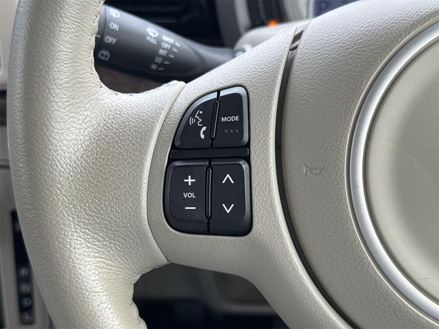 アルトラパン モード　バックカメラ　クリアランスソナー　レーンアシスト　衝突被害軽減システム　オートライト　スマートキー　アイドリングストップ　電動格納ミラー　シートヒーター　ベンチシート　ＣＶＴ（11枚目）