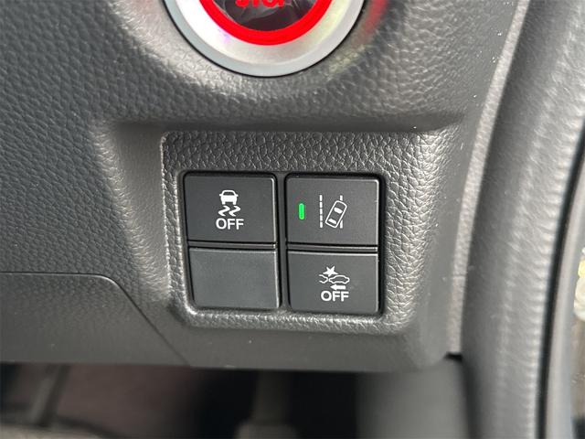 Ｎ－ＢＯＸカスタム Ｇ・Ｌホンダセンシング　４ＷＤ　ＬＥＤヘッドライト　ＥＴＣ　バックカメラ　両側スライド・片側電動　ナビ　ＴＶ　クリアランスソナー　オートクルーズコントロール　レーンアシスト　衝突被害軽減システム　スマートキー（12枚目）