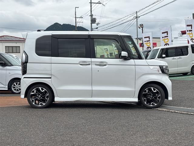 N-BOXカスタム G・Lターボホンダセンシング ETC バックカメラ 両側電動スライドドア ナビ TV オートクルーズコントロール レーンアシスト 衝突被害軽減システム オートライト スマートキー アイドリングストップ 電動格納ミラー(17枚目)