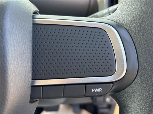 タント Ｘ　届出済未使用車　禁煙車　衝突軽減Ｂ　ＬＥＤヘッドライト　スマートキー　プッシュスタート　アイドリングストップ　左パワースライドドア　ステアリングスイッチ　前席シートヒーター　電子パーキング（12枚目）