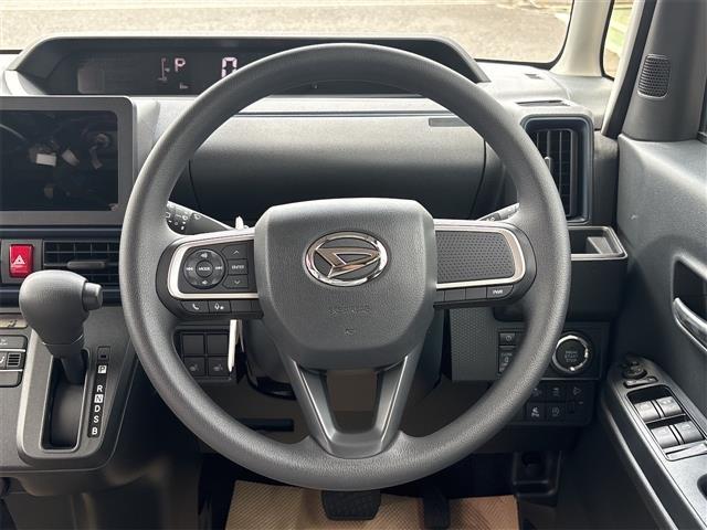 タント Ｘ　届出済未使用車　禁煙車　衝突軽減Ｂ　ＬＥＤヘッドライト　左パワースライドドア　スマートキー　プッシュスタート　アイドリングストップ　電子パーキング　前席シートヒーター　ステアリングスイッチ（6枚目）