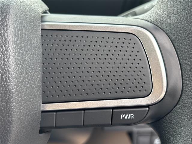 タント Ｘ　届出済未使用車　禁煙車　衝突軽減Ｂ　ＬＥＤヘッドライト　左パワースライドドア　スマートキー　プッシュスタート　アイドリングストップ　電子パーキング　前席シートヒーター　ステアリングスイッチ（12枚目）